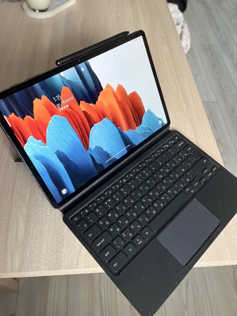 Продам Samsung galaxy tab s7+/plus