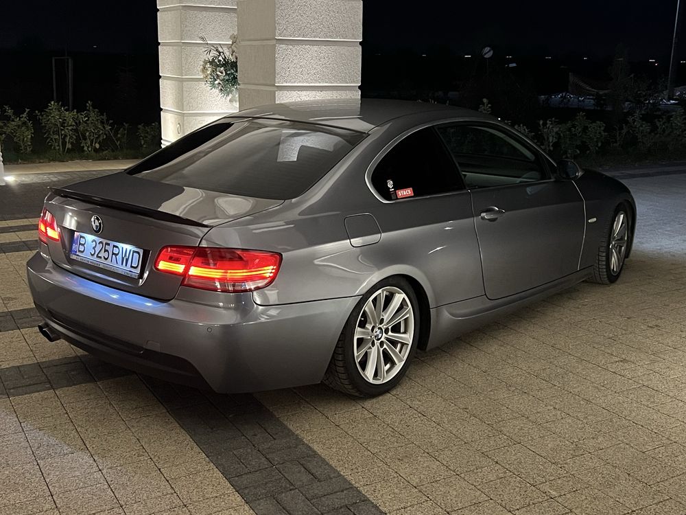 Vând BMW 325i e92