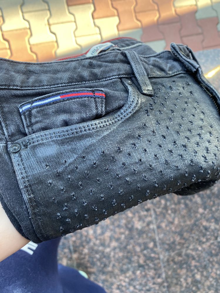 Blugi dama Tommy Hilfiger!