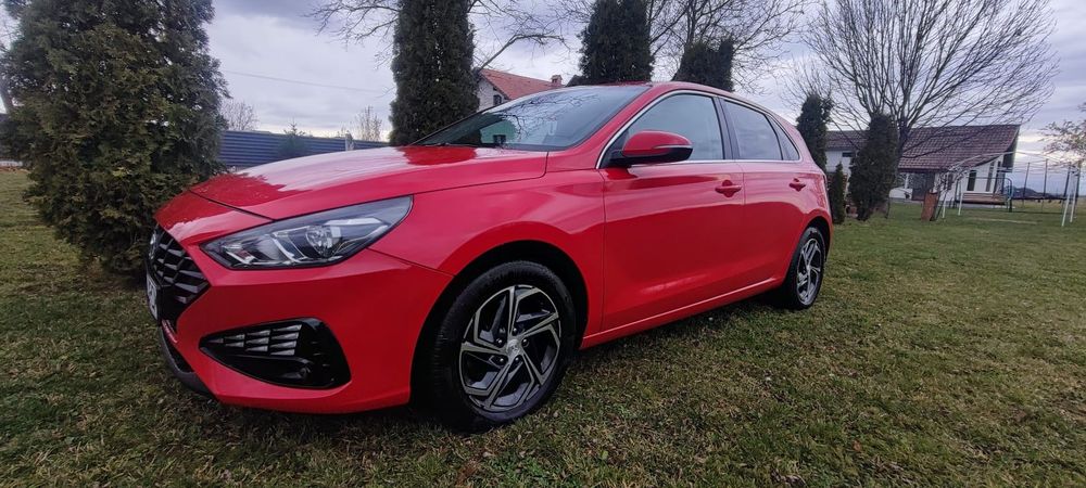 Hyundai i30 hatchback 1,5 hybrid automat 2021 98000 km