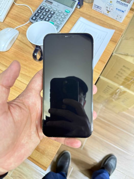 iPhone 12 Pro, ideal, karobka dakument bor
