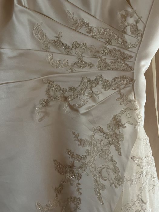Rochie de mireasa crem