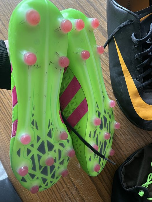 Adidasi fotbal 2 perechi (adidas-nike) marimea 45 si 46