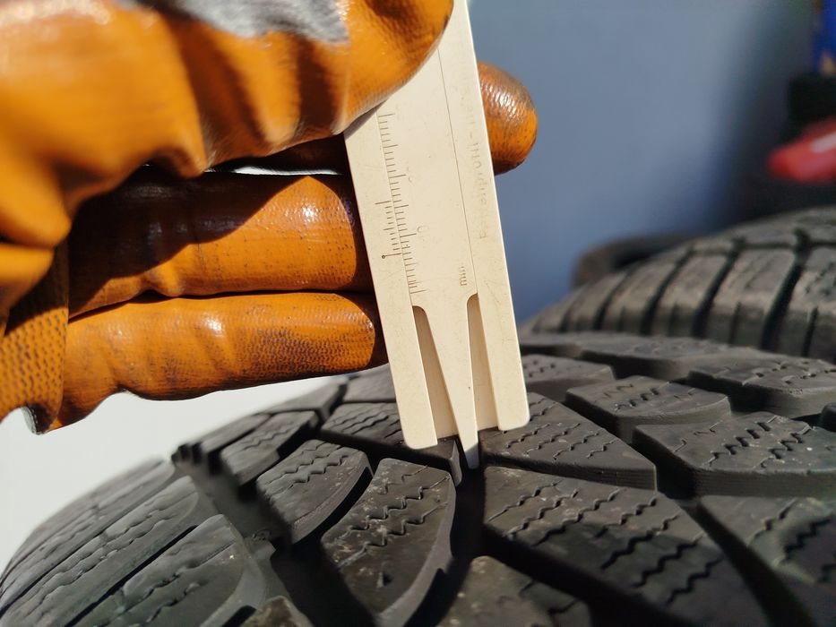 205/60/16 Дънлоп без ДОТ - 96 товарен индекс