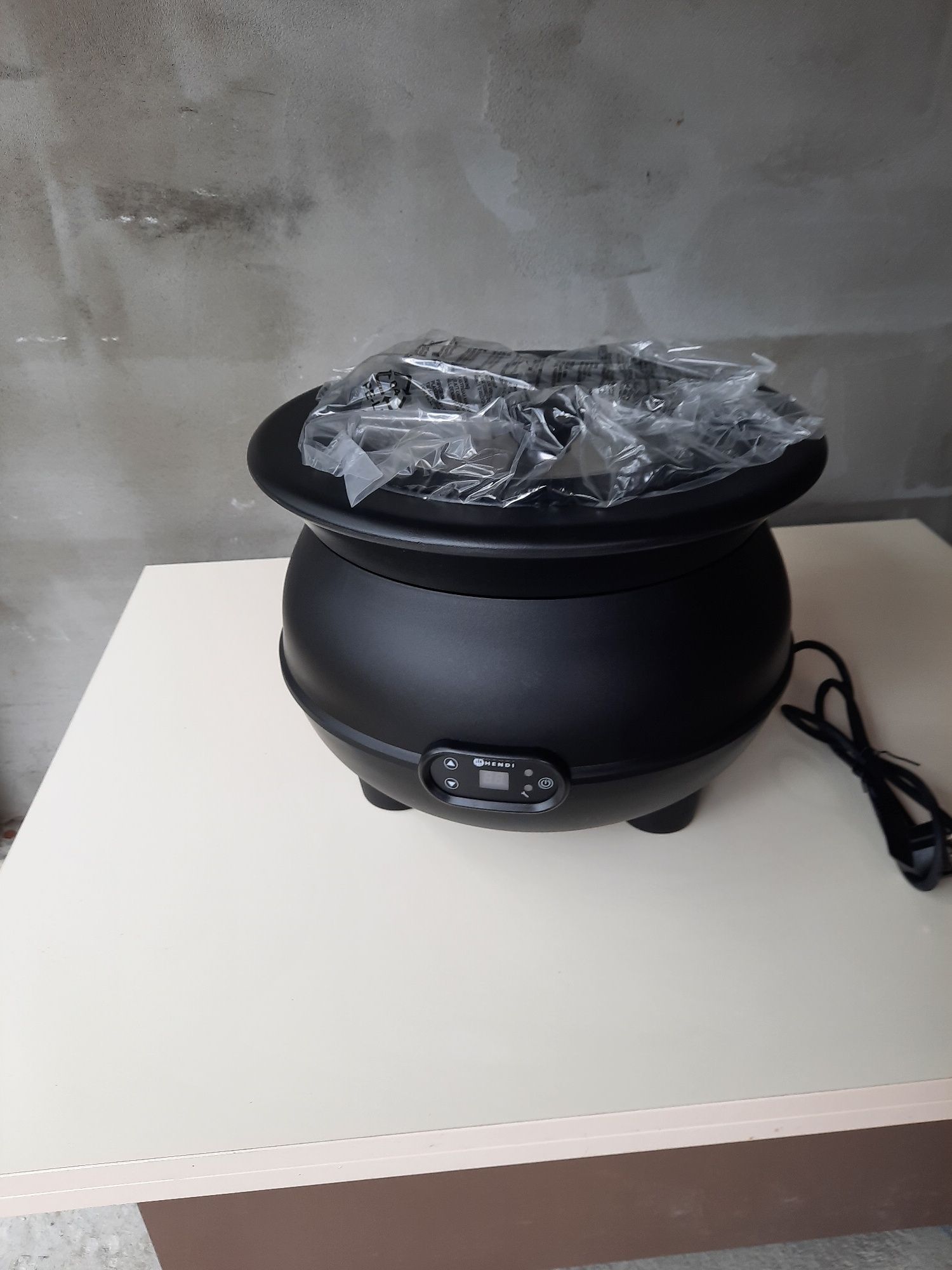 Incalzitor supa Hendi, 450 W, 8 L, Panou digital, Termostata 65-95°C,