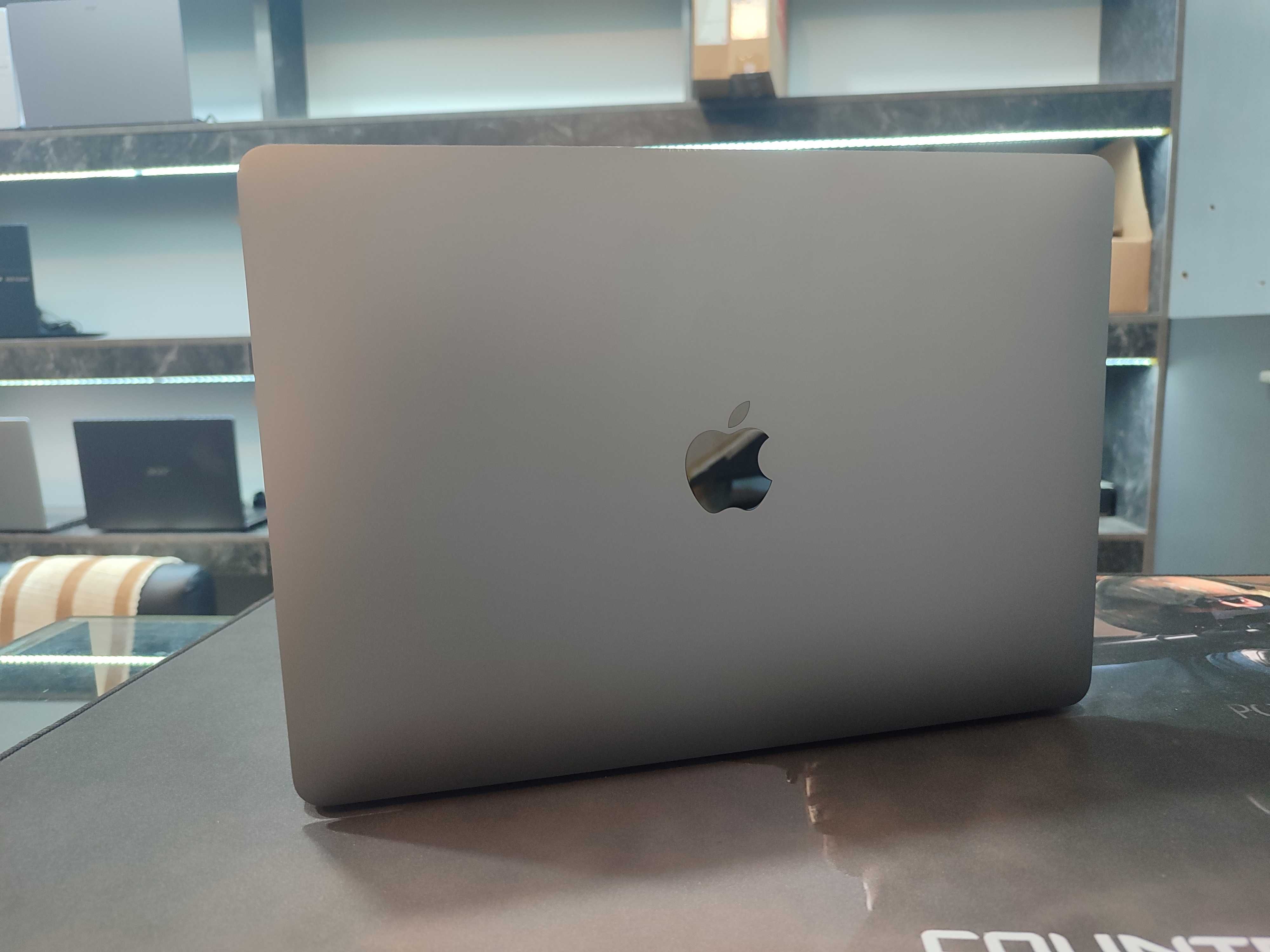 Macbook Air 2020 M1 8/256