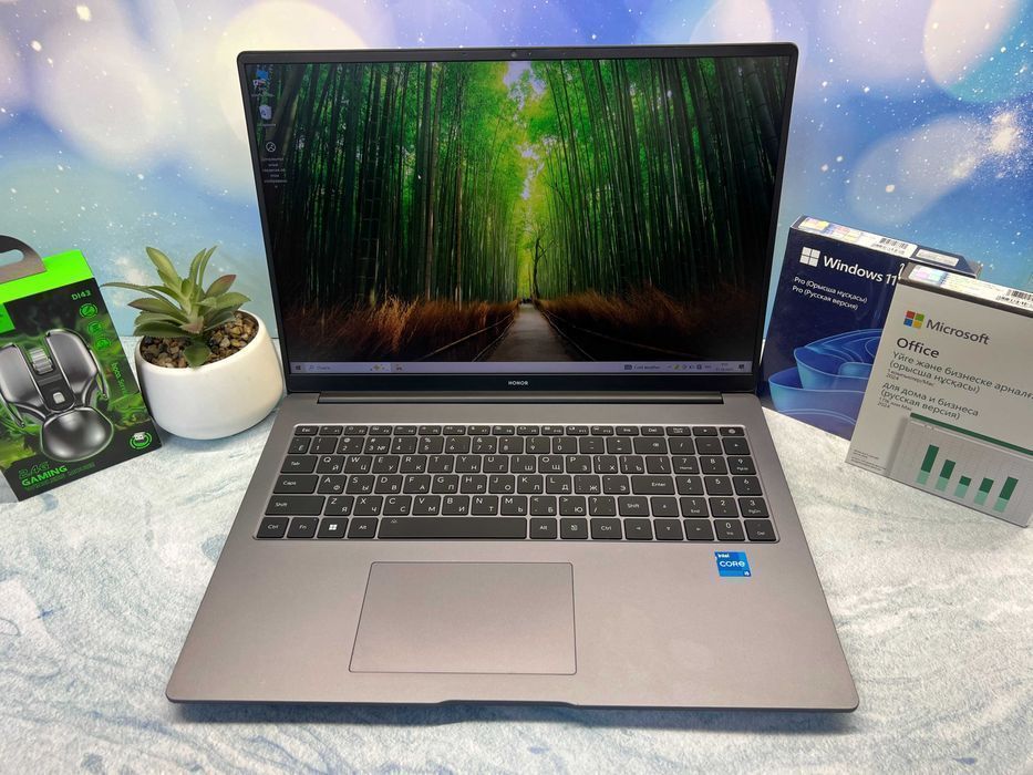 Ноутбук бизнес класса HONOR MagicBook X16 /Core i5-12450H/8GB/512GB