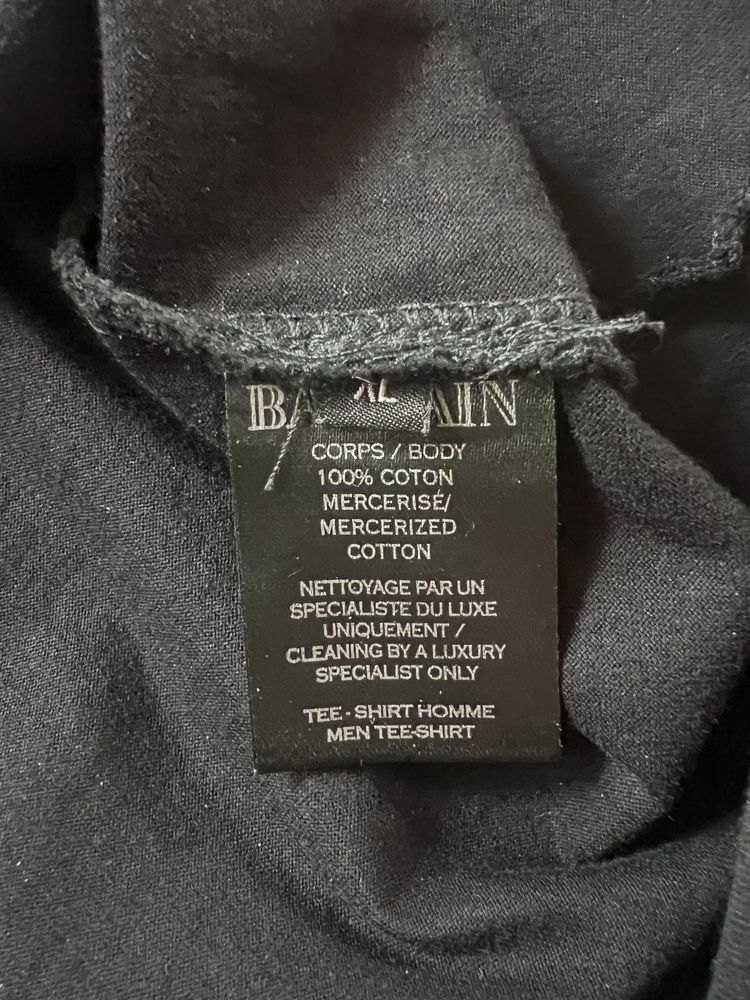 Balmain тениска.
