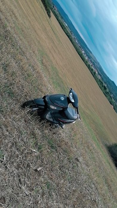 Scuter gy6 80cc .