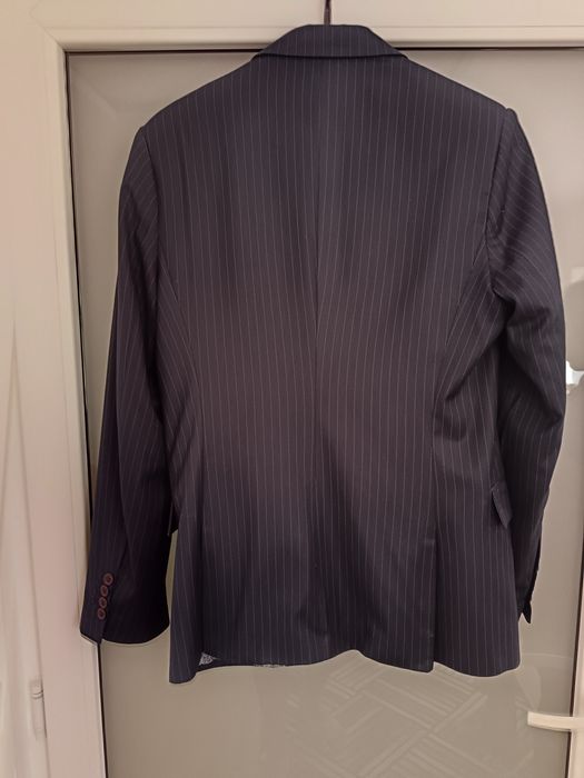 Costum bărbați măsură 46 C in stare perfecta