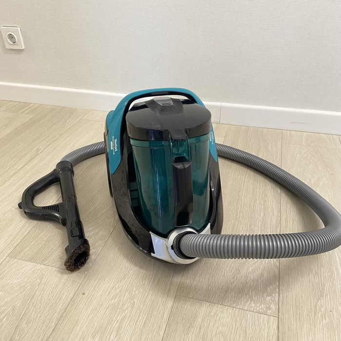 Пылесос Tefal Silence Force Cyclonic TW7272EA