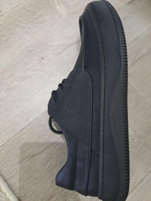 Продам новый туфли