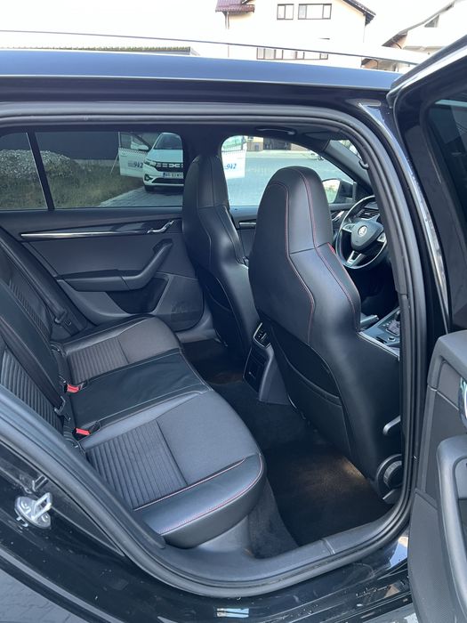 Skoda Octavia VRS 2.0 Diesel / 184 CP / DSG / KeyLess / Panorama /