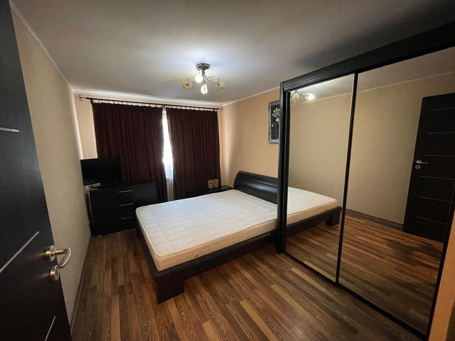 Inchiriez apartament M6 Targoviste