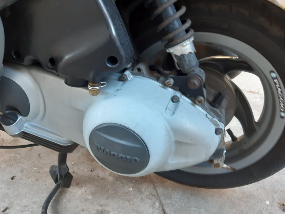 Scuter Piaggio fly 150 cmc 4t cu carte RAR ITP și fiscal