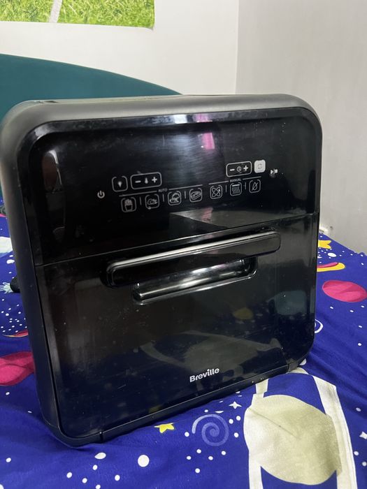 Airfryer, friteuza cu aer cald si rotisor, fara ulei, Breville 10 L