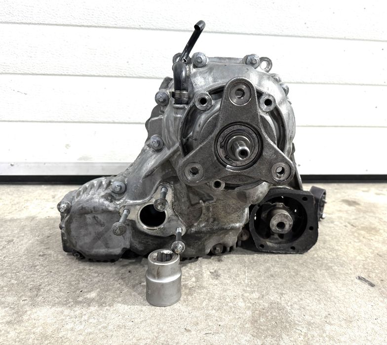 Перфектна раздатка за bmw/бмв 4×4 Е60/61 E90/91/92/93   - ATС300