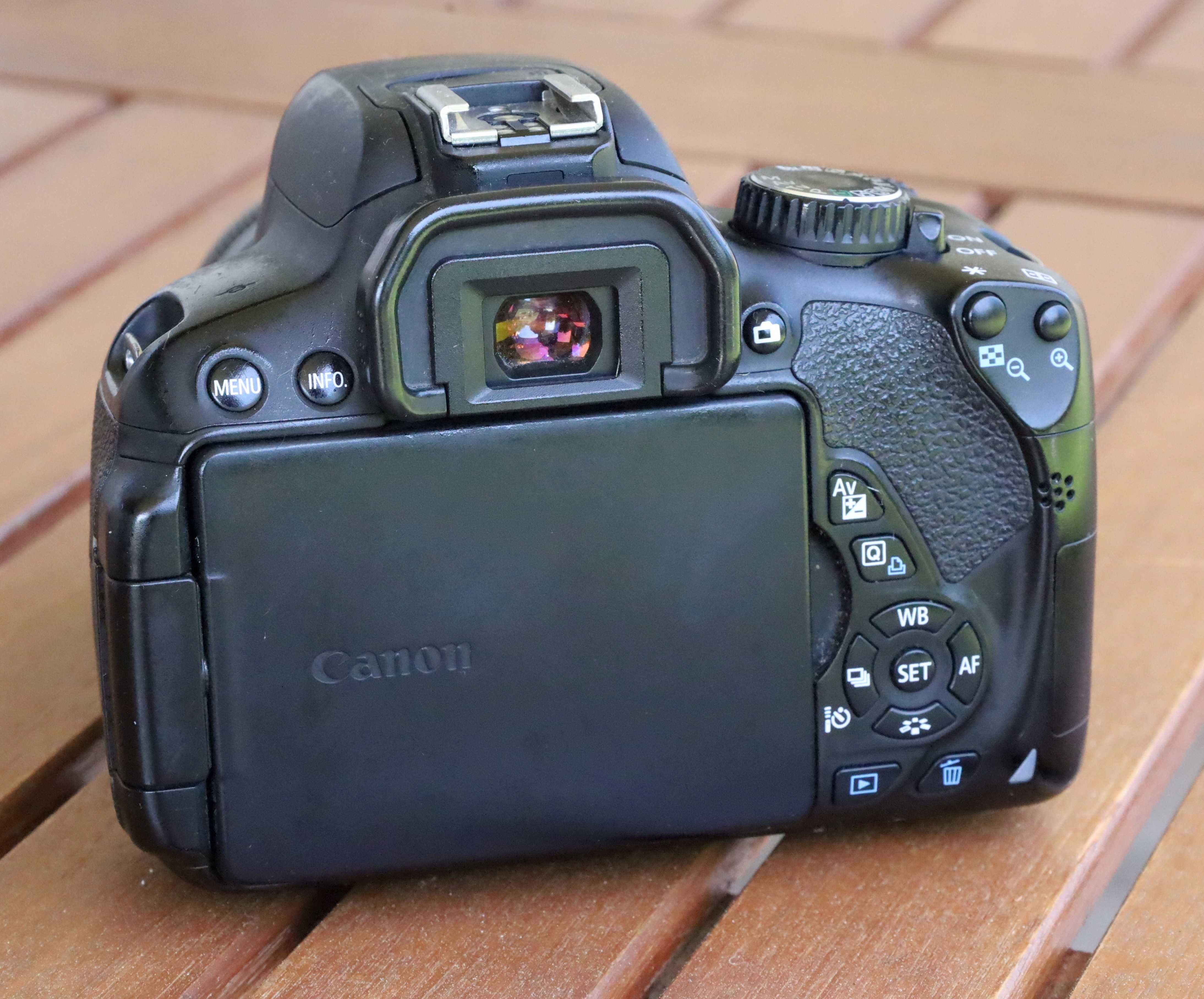 Наличен за продажба Canon Eos 650d