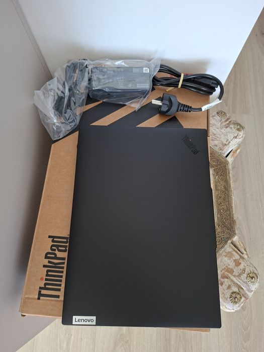 Thinkpad L14 Gen 5, 14"Fhd, Ryzen 7535u, 16Gb, 512Ssd