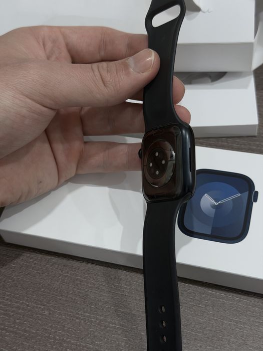Apple Watch 9 (Mignight M/L, GPS)