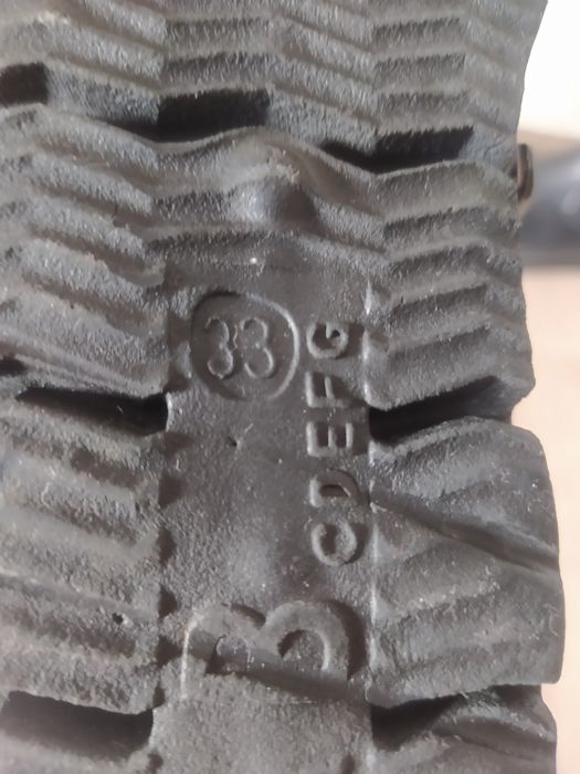 Продам сапоги на девочку