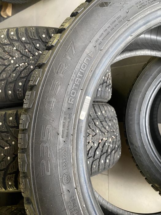 Cauciucuri iarna 235 45 17 cu crampoane, cuie, spike