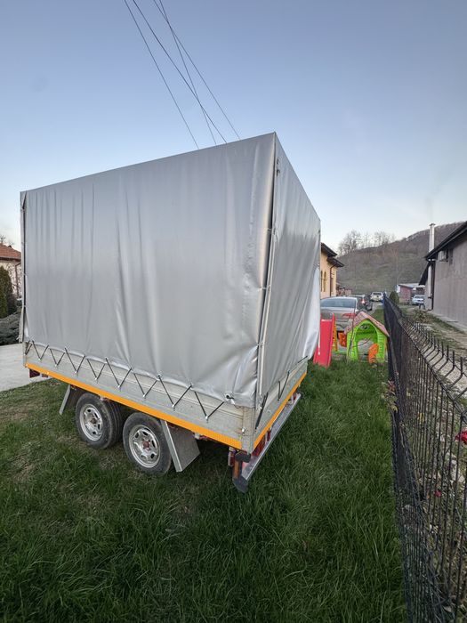 Vand remorcă pe dublu!!