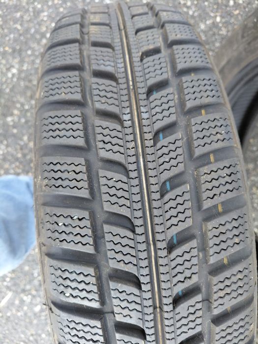 Vand 2 cauciucuri  165/70/R14