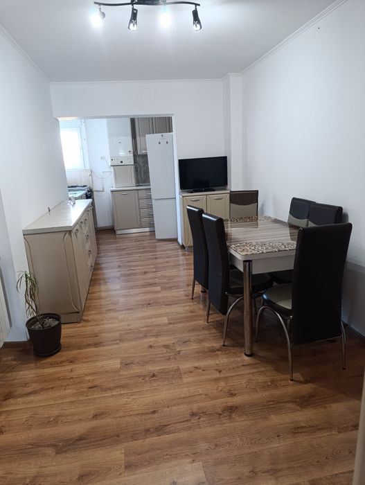 Apartament de închiriat