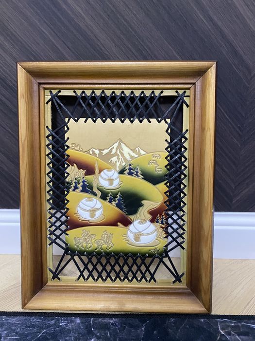 картина настоящая кожа