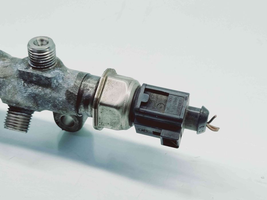 Rampa injectoare Seat Leon (5F1) [Fabr 2012-2018] 04L089B 2.0 TDI CKFC