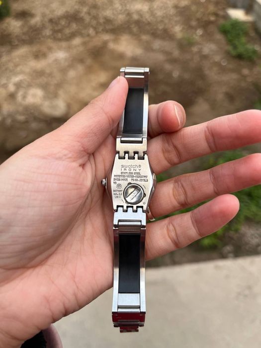 Женский сватч соат сотилади