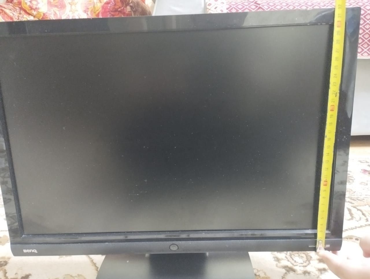 Монитор BENQ диагональ 57см