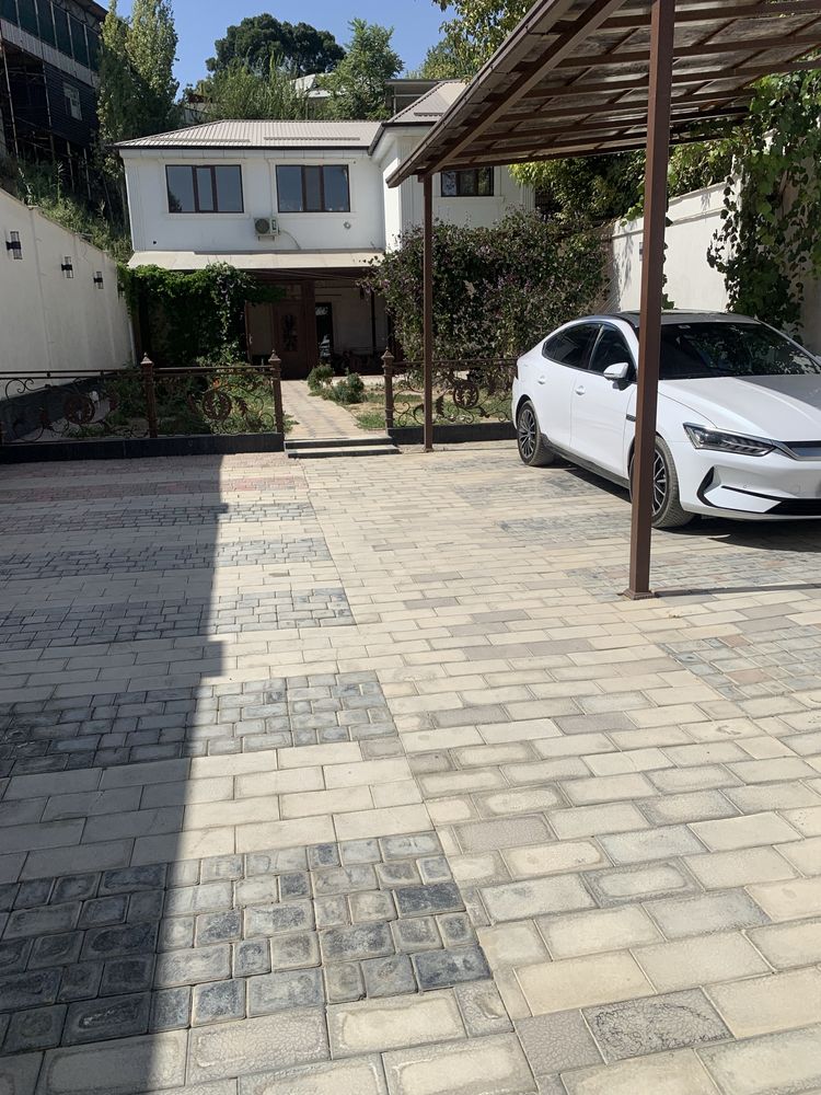 Chirchiq shaxri gor parkdan uchastka sotiladi  katta suv yonidan