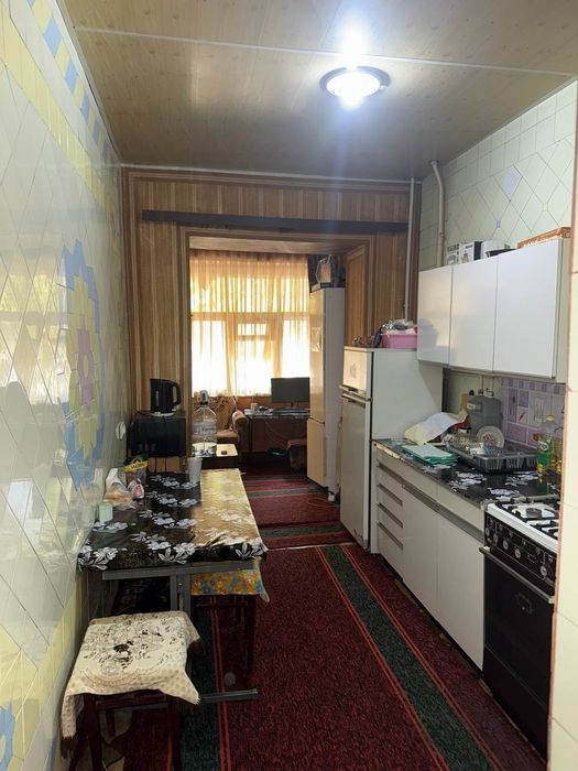 Срочно продаётся 3х комнатная Щайхантахурский район