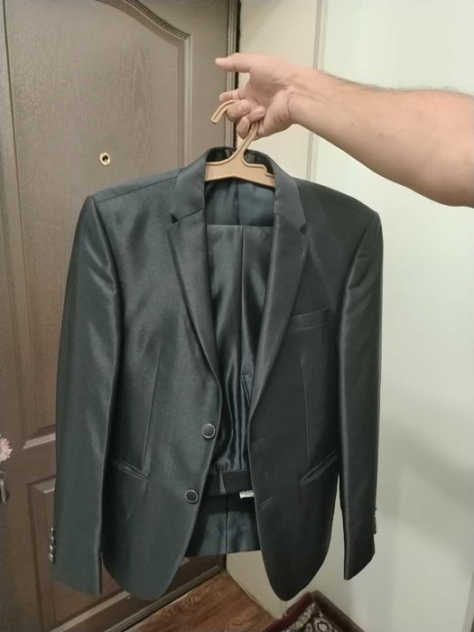 Kastyum shim sotiladi