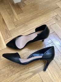 Елегантни черни обувки на ток, 37 номер