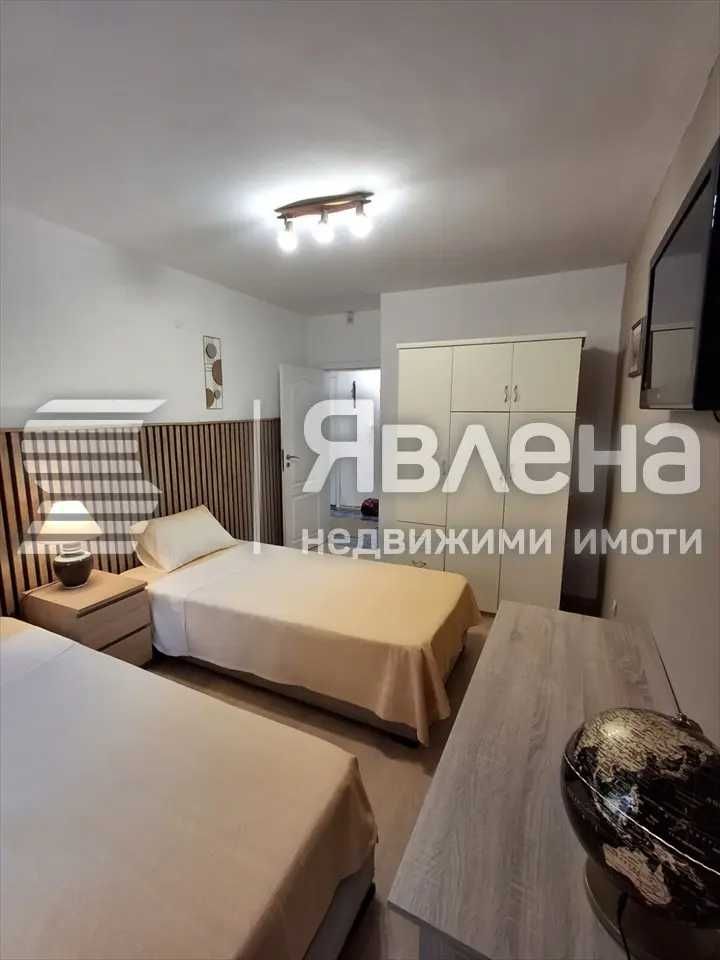 Отдава, 3-ст. апартамент, гр. Варна / Базар Левски/