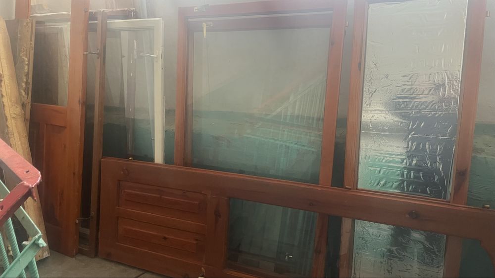 Отдам даром окно