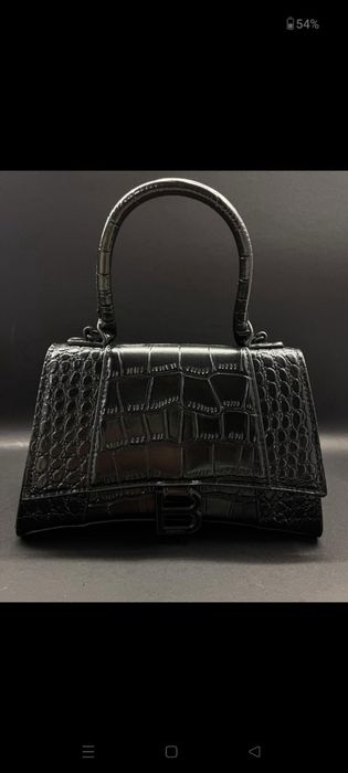 Уникални модели чанти Balenciaga