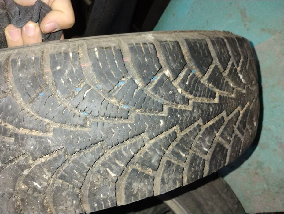 Зимни гуми 195/65R15