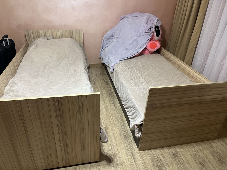 Спален Комплект Легла Гардероб Ракла