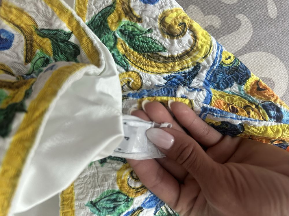 Детска рокля Dolce & Gabana и 2 чифта обувки