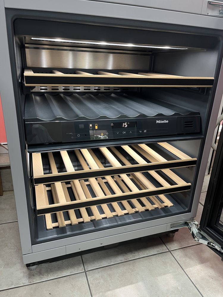 Miele  KWT 6322 UG Винен охладител Push2Open/24 мес гаранция