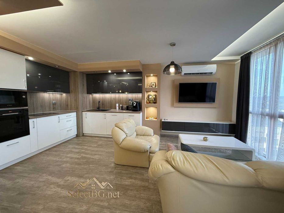 Продава се Четиристаен апартамент в Велико Търново, Акация - 160 кв.м за 1675 €/кв.м - Снимка #6