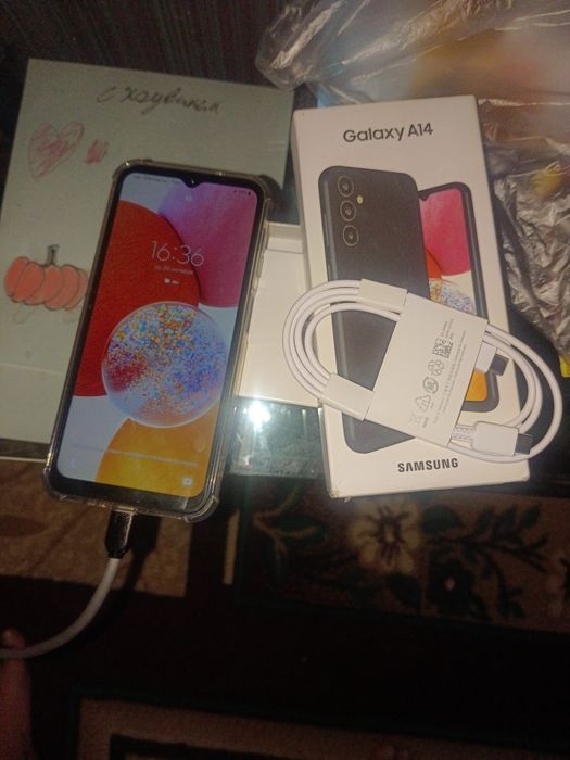 Продам Самсунг а 14