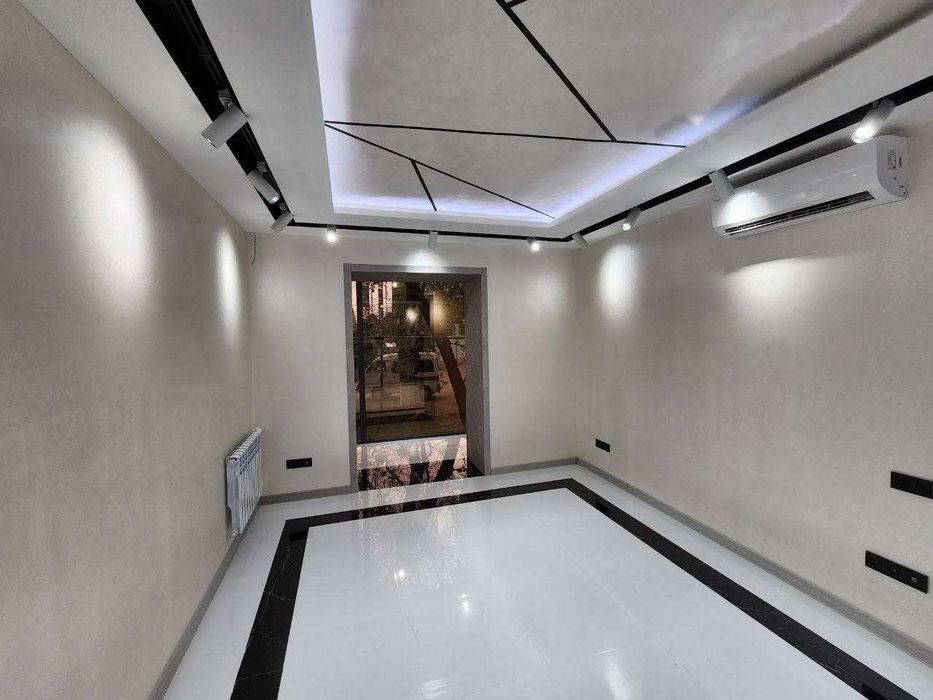 Продается нежилой помещения Ор. Цум, вторая линия