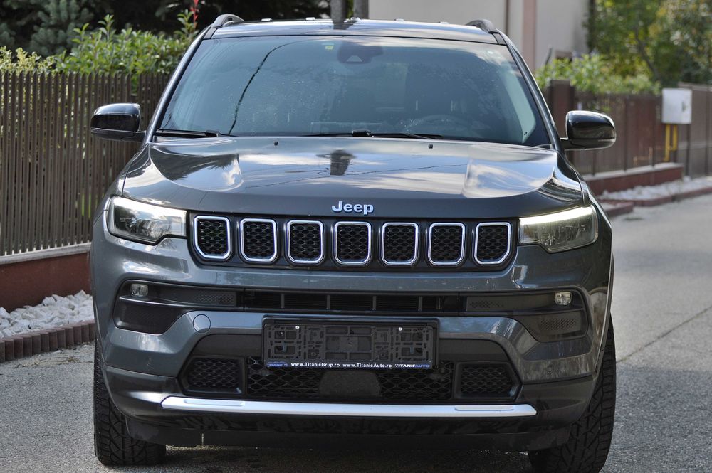 JEEP Compass 4XE Hibrid Plug-In 240cp motor 1.3 + Electric 55km