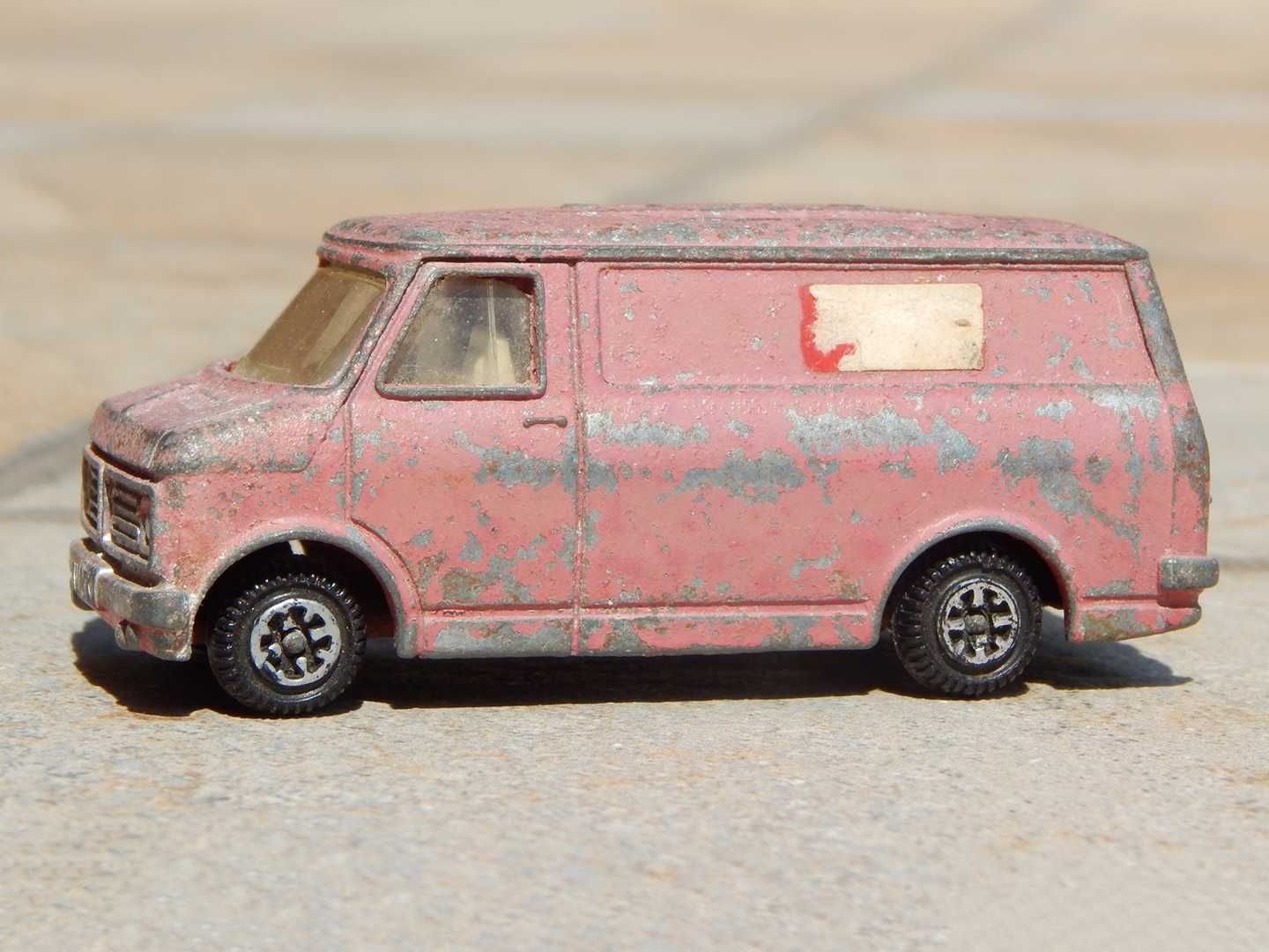 Macheta duba Bedford Dinky Toys fabricata Anglia anii 1970 veche