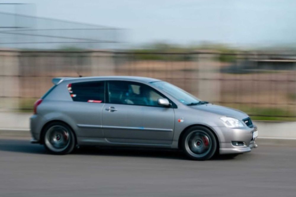 Toyota Corolla TS Sport 192 cp [6.300 Euro/1 set roti si fara bonus)